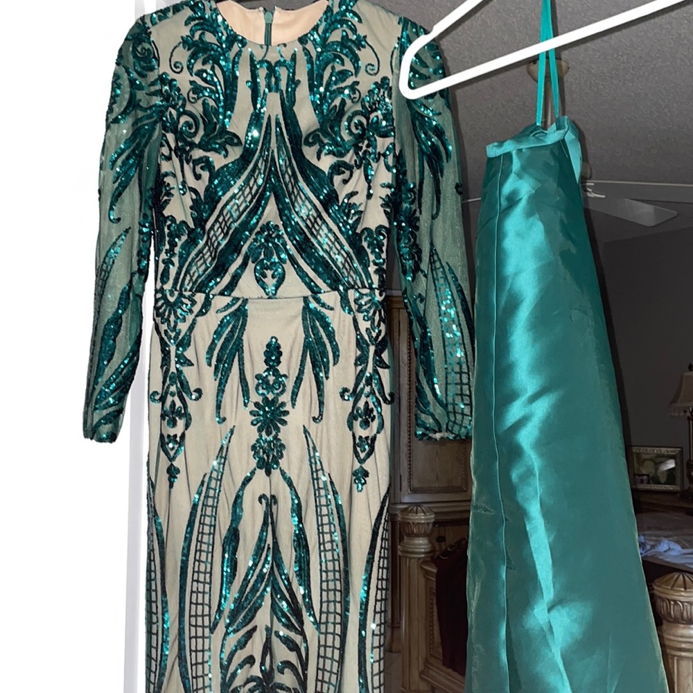 COPY - Maxi emerald green gown with satin detachable skirt